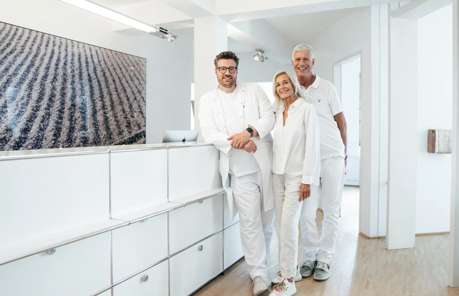 Dr. Schröder, Dr. Böwing and Prof. Molsberger in the practice